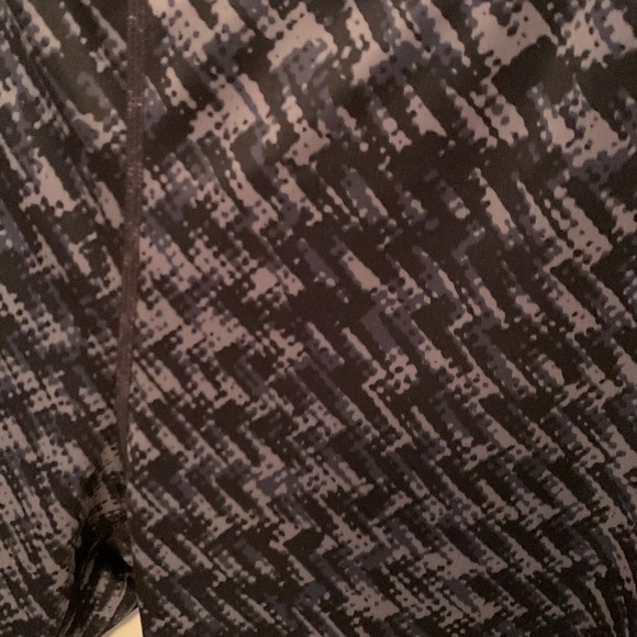 Gap performance leggings set of 2 both cl - Picture 6 of 7